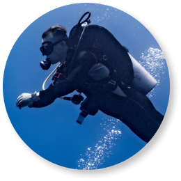 DIVING ENTHUSIAST